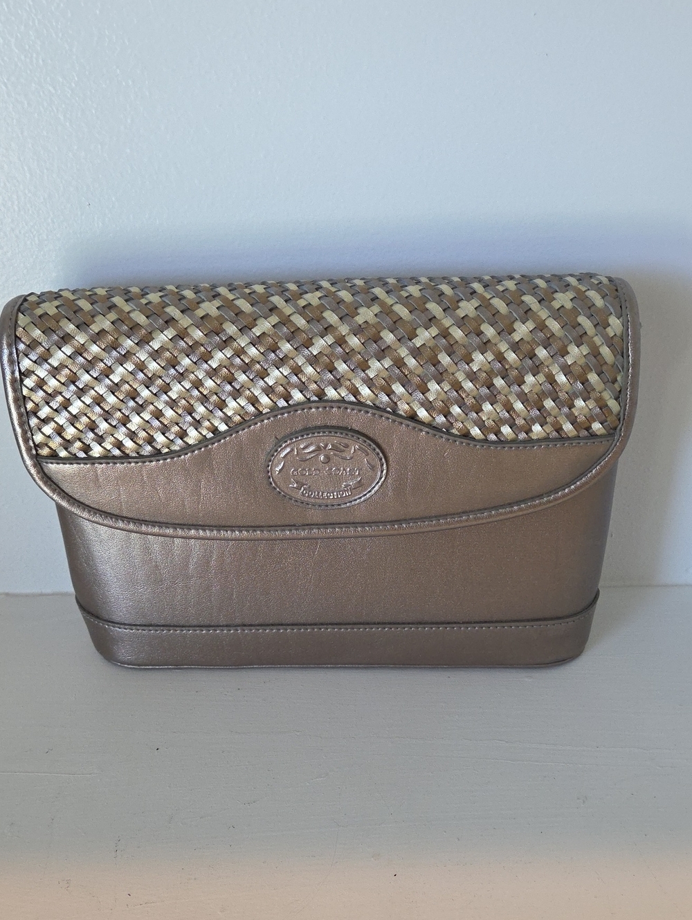 Metallic gold-toned Gold Coast Collection vintage purse